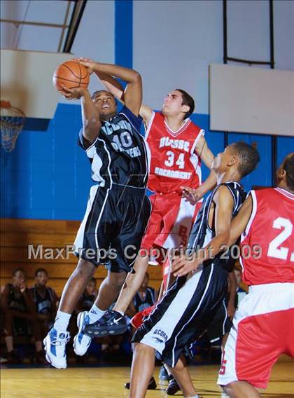 Thumbnail 1 in Acorn vs Blessed Sacrament (Queens Jam Christmas Classic) photogallery.