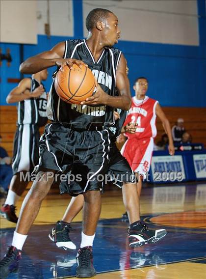Thumbnail 3 in Acorn vs Blessed Sacrament (Queens Jam Christmas Classic) photogallery.
