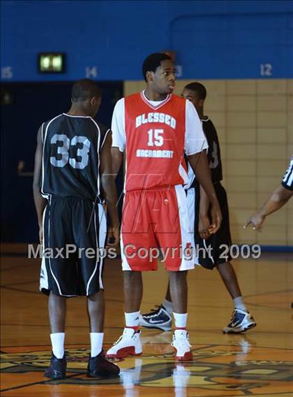Thumbnail 2 in Acorn vs Blessed Sacrament (Queens Jam Christmas Classic) photogallery.
