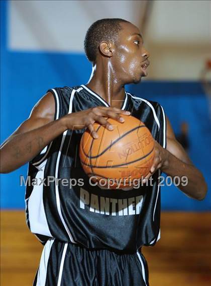 Thumbnail 2 in Acorn vs Blessed Sacrament (Queens Jam Christmas Classic) photogallery.