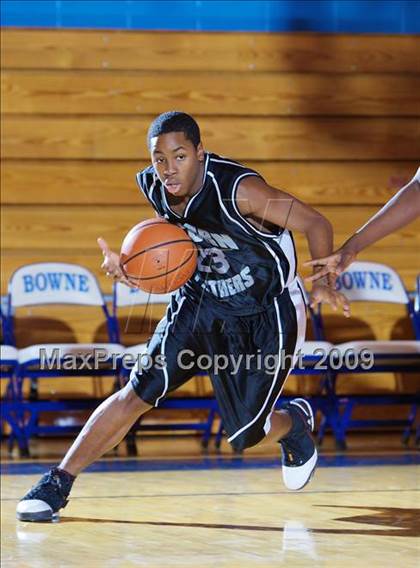 Thumbnail 1 in Acorn vs Blessed Sacrament (Queens Jam Christmas Classic) photogallery.