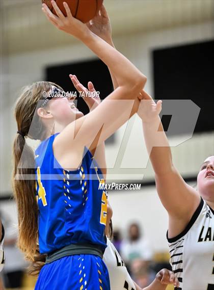 Thumbnail 2 in Lipan @ Gordon photogallery.