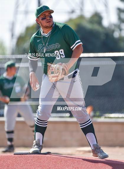 Thumbnail 1 in Schurr @ Bell Gardens photogallery.