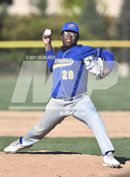 Thumbnail 2 in Crete-Monee @ Lincoln-Way East photogallery.