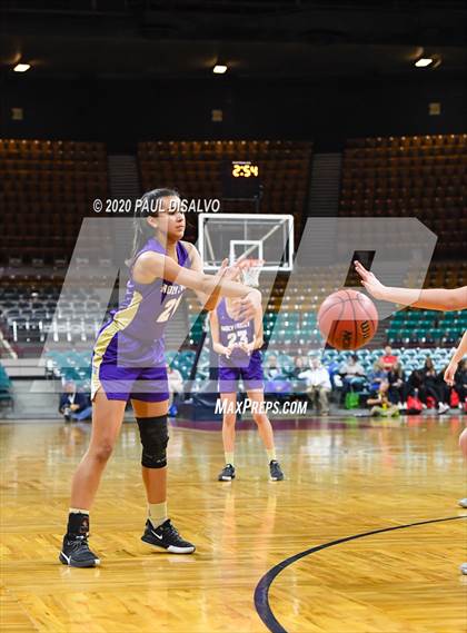 Thumbnail 2 in Holy Family vs. Green Mountain (CHSAA 4A Final Four) photogallery.