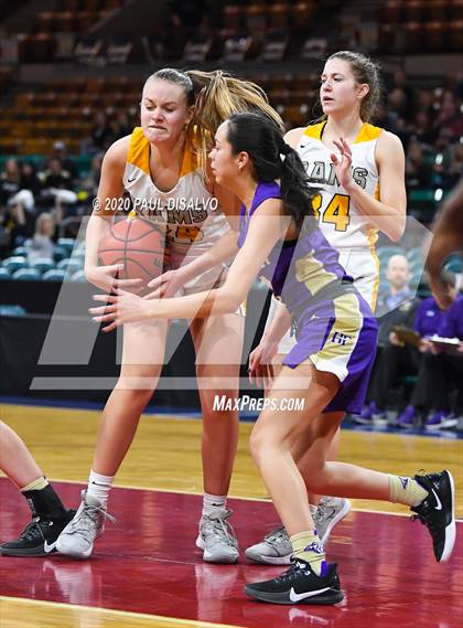 Thumbnail 2 in Holy Family vs. Green Mountain (CHSAA 4A Final Four) photogallery.