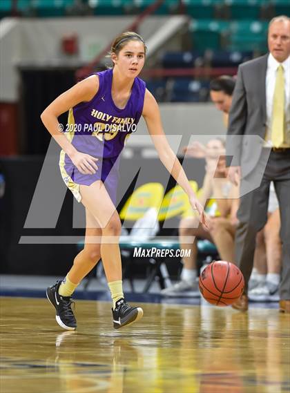 Thumbnail 2 in Holy Family vs. Green Mountain (CHSAA 4A Final Four) photogallery.
