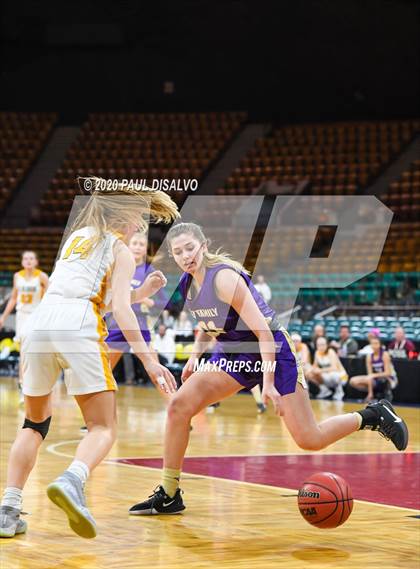 Thumbnail 3 in Holy Family vs. Green Mountain (CHSAA 4A Final Four) photogallery.
