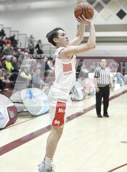 Thumbnail 2 in Mater Dei vs. Knight (Rancho Mirage Holiday Invitational) photogallery.