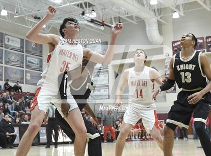 Thumbnail 1 in Mater Dei vs. Knight (Rancho Mirage Holiday Invitational) photogallery.