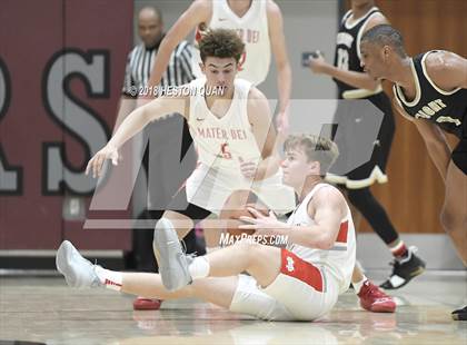 Thumbnail 2 in Mater Dei vs. Knight (Rancho Mirage Holiday Invitational) photogallery.