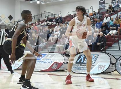 Thumbnail 1 in Mater Dei vs. Knight (Rancho Mirage Holiday Invitational) photogallery.