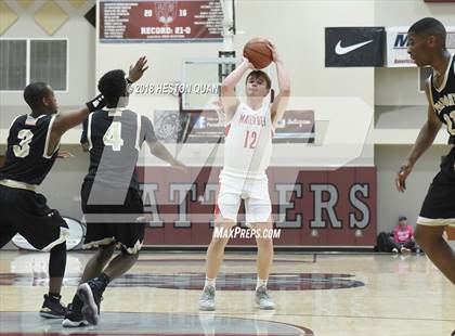 Thumbnail 2 in Mater Dei vs. Knight (Rancho Mirage Holiday Invitational) photogallery.