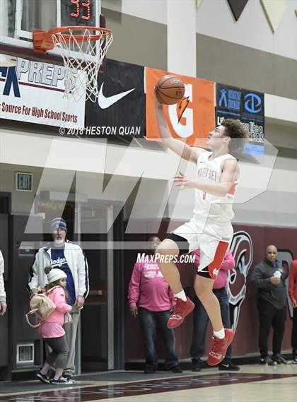 Thumbnail 1 in Mater Dei vs. Knight (Rancho Mirage Holiday Invitational) photogallery.