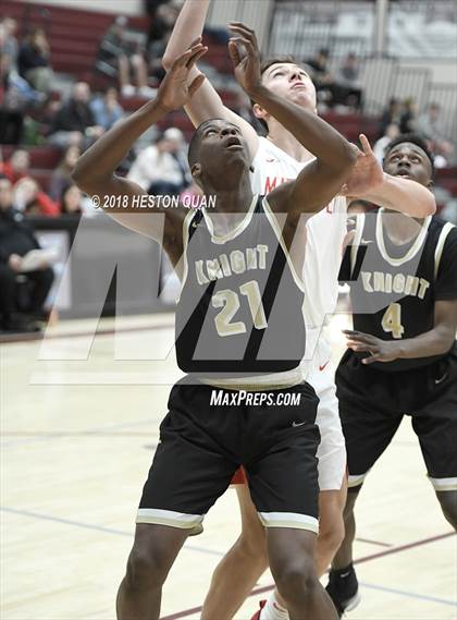 Thumbnail 1 in Mater Dei vs. Knight (Rancho Mirage Holiday Invitational) photogallery.