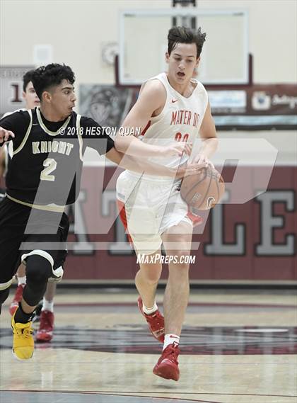 Thumbnail 1 in Mater Dei vs. Knight (Rancho Mirage Holiday Invitational) photogallery.