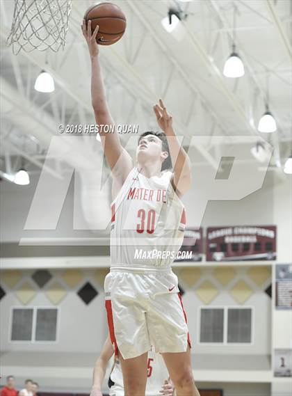 Thumbnail 2 in Mater Dei vs. Knight (Rancho Mirage Holiday Invitational) photogallery.