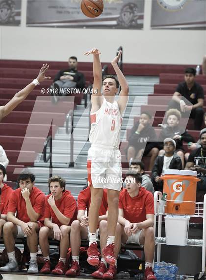 Thumbnail 3 in Mater Dei vs. Knight (Rancho Mirage Holiday Invitational) photogallery.