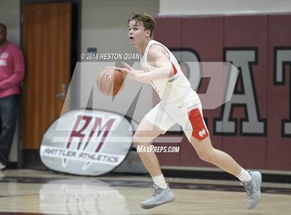 Thumbnail 2 in Mater Dei vs. Knight (Rancho Mirage Holiday Invitational) photogallery.