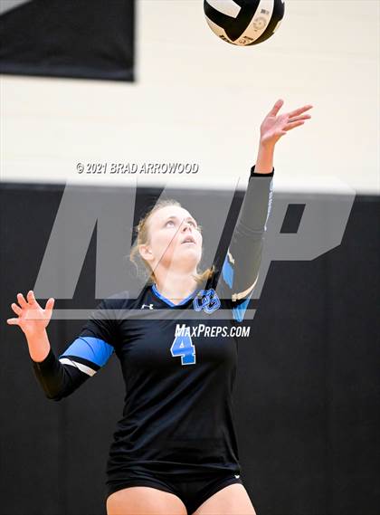 Thumbnail 1 in North Davidson at Oak Grove photogallery.