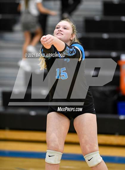 Thumbnail 1 in North Davidson at Oak Grove photogallery.