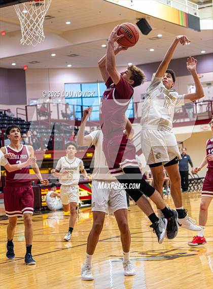 Thumbnail 3 in Sandia Prep vs. Mesa Vista (Braves Invite at Santa Fe Indian School) photogallery.