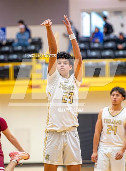 Thumbnail 3 in Sandia Prep vs. Mesa Vista (Braves Invite at Santa Fe Indian School) photogallery.
