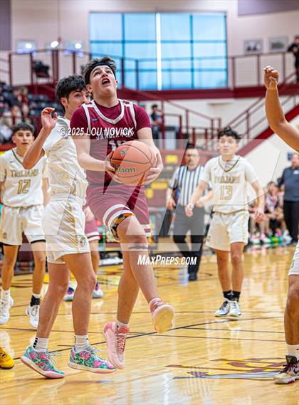 Thumbnail 2 in Sandia Prep vs. Mesa Vista (Braves Invite at Santa Fe Indian School) photogallery.