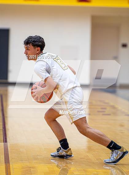 Thumbnail 1 in Sandia Prep vs. Mesa Vista (Braves Invite at Santa Fe Indian School) photogallery.