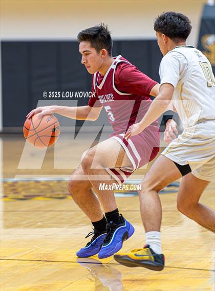 Thumbnail 1 in Sandia Prep vs. Mesa Vista (Braves Invite at Santa Fe Indian School) photogallery.