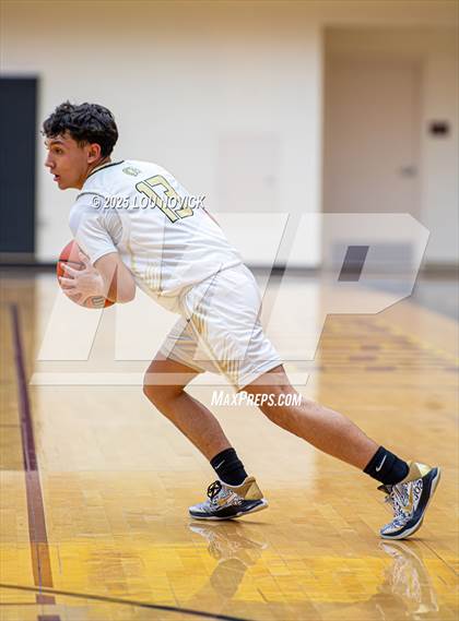 Thumbnail 2 in Sandia Prep vs. Mesa Vista (Braves Invite at Santa Fe Indian School) photogallery.