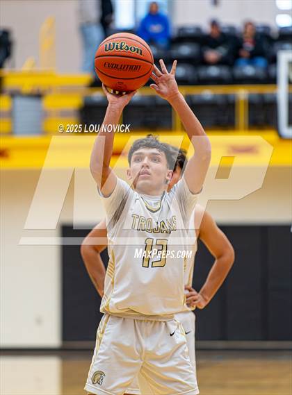 Thumbnail 2 in Sandia Prep vs. Mesa Vista (Braves Invite at Santa Fe Indian School) photogallery.