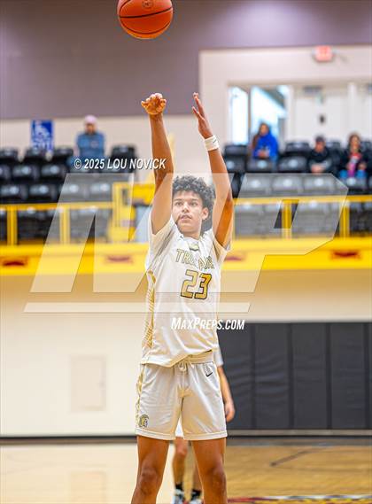 Thumbnail 2 in Sandia Prep vs. Mesa Vista (Braves Invite at Santa Fe Indian School) photogallery.