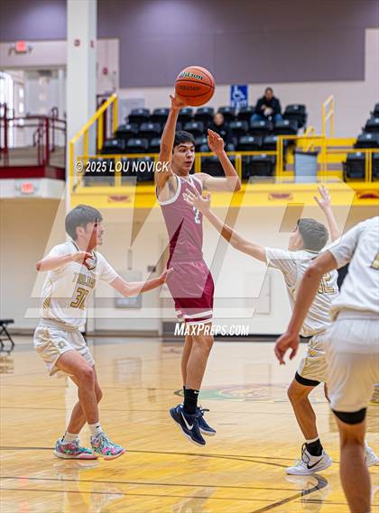Thumbnail 1 in Sandia Prep vs. Mesa Vista (Braves Invite at Santa Fe Indian School) photogallery.