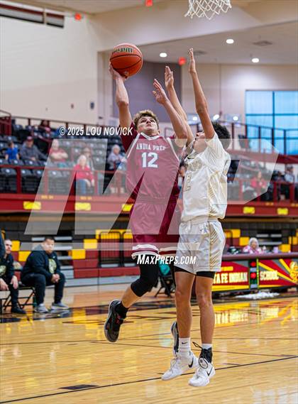 Thumbnail 2 in Sandia Prep vs. Mesa Vista (Braves Invite at Santa Fe Indian School) photogallery.
