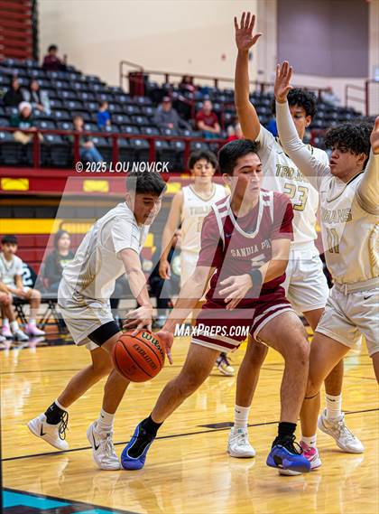Thumbnail 3 in Sandia Prep vs. Mesa Vista (Braves Invite at Santa Fe Indian School) photogallery.