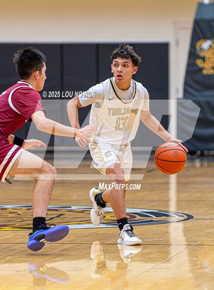 Thumbnail 3 in Sandia Prep vs. Mesa Vista (Braves Invite at Santa Fe Indian School) photogallery.