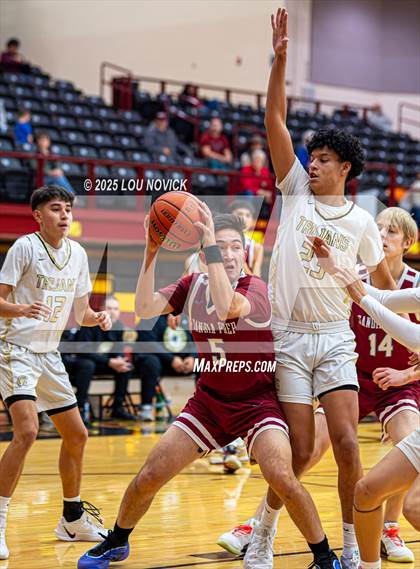 Thumbnail 3 in Sandia Prep vs. Mesa Vista (Braves Invite at Santa Fe Indian School) photogallery.