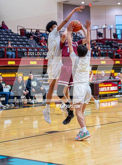 Thumbnail 3 in Sandia Prep vs. Mesa Vista (Braves Invite at Santa Fe Indian School) photogallery.