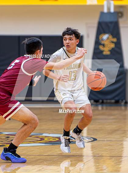 Thumbnail 2 in Sandia Prep vs. Mesa Vista (Braves Invite at Santa Fe Indian School) photogallery.