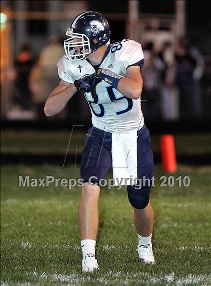 Thumbnail 2 in Mater Dei @ Sacred Heart-Griffin photogallery.