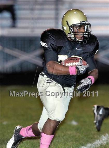 Thumbnail 3 in Mater Dei @ Sacred Heart-Griffin photogallery.