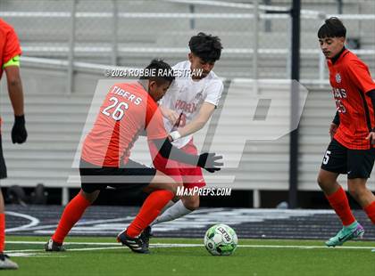 Thumbnail 3 in Horn vs. Texas (Forney Kickoff Tournament) photogallery.