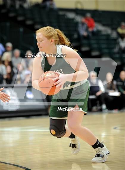 Thumbnail 2 in Locust Valley vs. Floral Park (Section VIII Class A Championship) photogallery.