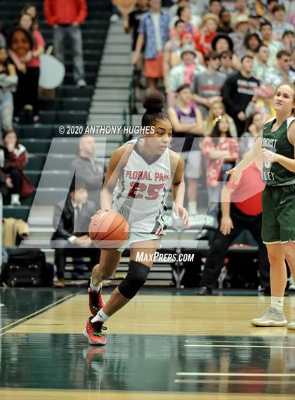 Thumbnail 3 in Locust Valley vs. Floral Park (Section VIII Class A Championship) photogallery.
