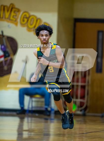 Thumbnail 3 in Terry Sanford vs. Pine Forest (Cumberland County Holiday Classic 2nd Round) photogallery.