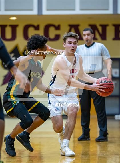 Thumbnail 3 in Terry Sanford vs. Pine Forest (Cumberland County Holiday Classic 2nd Round) photogallery.
