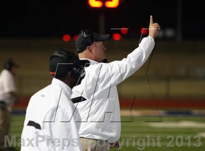 Thumbnail 2 in Gilmer vs. Pittsburg (UIL 3A Area Playoff) photogallery.