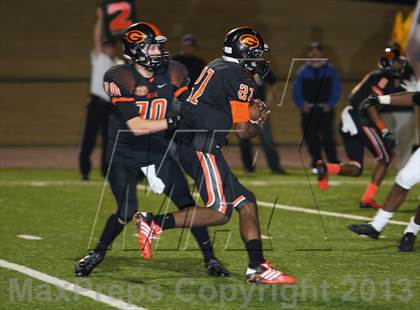 Thumbnail 2 in Gilmer vs. Pittsburg (UIL 3A Area Playoff) photogallery.