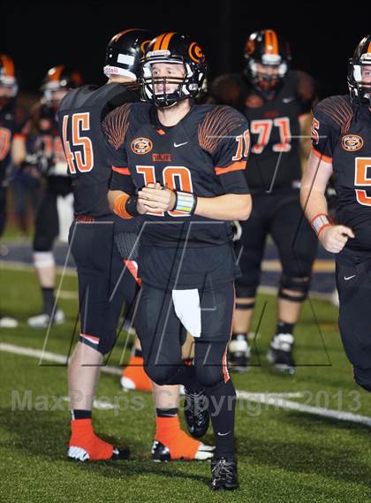 Thumbnail 1 in Gilmer vs. Pittsburg (UIL 3A Area Playoff) photogallery.